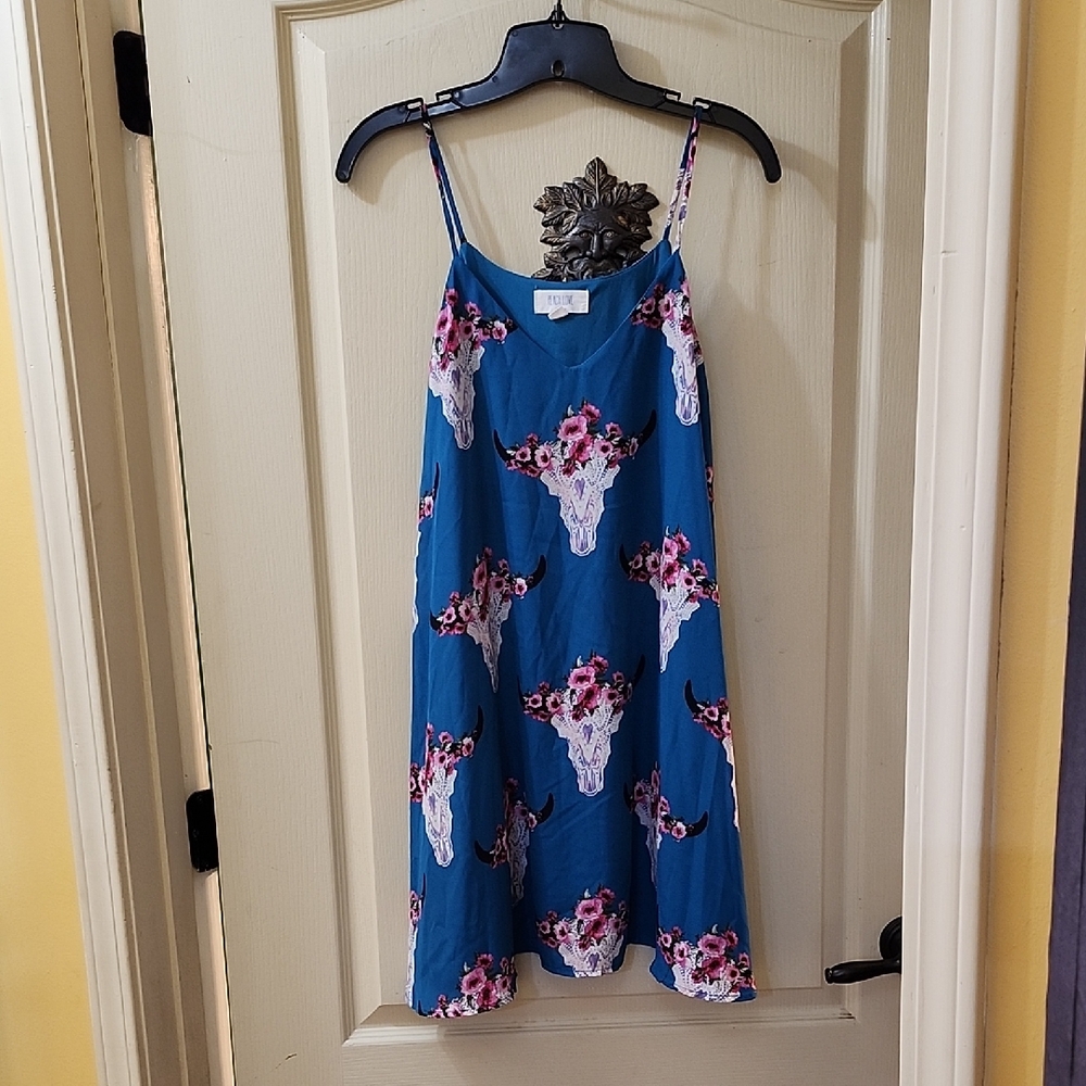 PEACH LOVE CALIFORNIA SKULL/FLORAL MINI DRESS